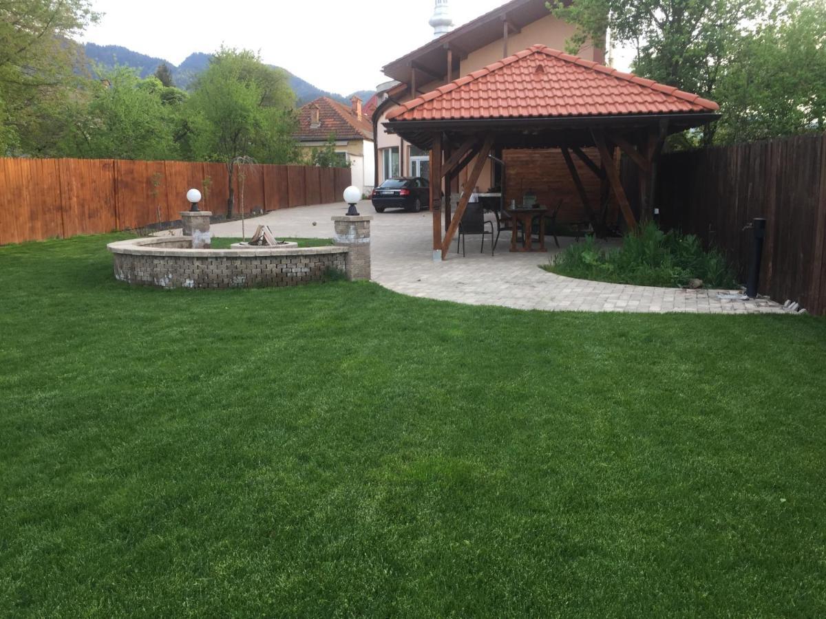 Budux Delux Vila Săcele Exterior foto